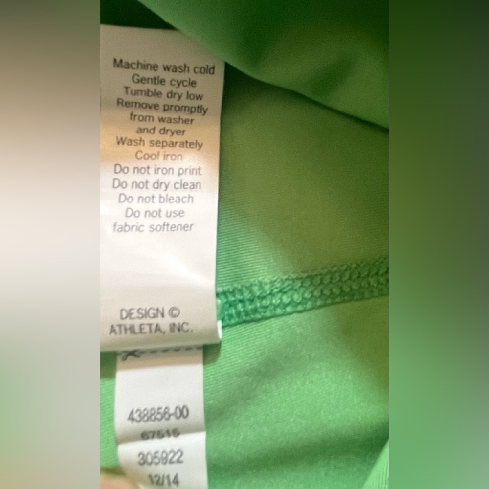 Athleta Wailea Chaturanga Capri Leggings vibrant green/pink XS NWT - Picture 11 of 13
